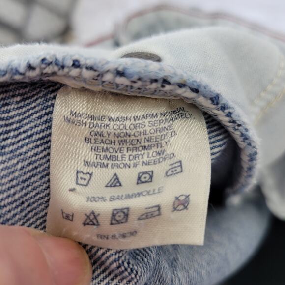 Land's End Vintage Relaxed Fit Tapered Leg Jeans Light Wash Size 12 - Picture 13 of 13